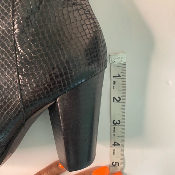 RSVP Leather Booties size 6.5 - Picture 11 of 12
